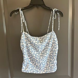 Few Moda Kourt tie strap blue floral top